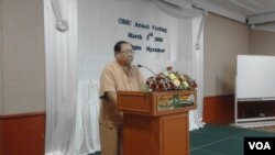 ရှမ်းပြည်ညီညွတ်ရေးကော်မတီ ဥက္ကဋ္ဌသစ် ဦးခွန်ထွန်းဦး။