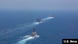美军一个两栖作战舰队2019年5月7日穿越霍尔木兹海峡Hormuz Strait(美国海军照片)