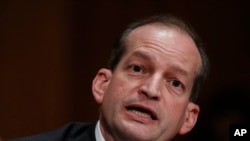 2017年4月27日被美国参议院批准出任劳工部长的亚历山大.阿科斯塔