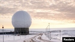 Pemandangan dari Pangkalan Antariksa Pituffik di Greenland dalam foto yang diambil pada 4 Oktober 2023. (Foto: Ritzau Scanpix/Thomas Traasdahl via Reuters)