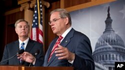 美国参议院外委会主席、民主党人梅南德兹(Robert Menendez)