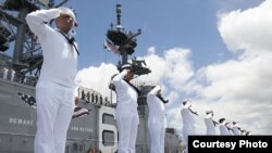 参加2016RIMPAC的美国海军官兵2016年6月30日抵达珍珠港 (美国海军官网)