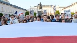 共产党时代波兰知名地下组织展览开幕 当年纲领预言已实现 共产党时代波兰知名地下组织展览开幕 当年纲领预言已实现