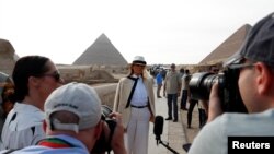 美国最高法院大法官提名人卡瓦诺在国会参议院司法委员会的确认听证会上宣誓。(2018年9月6日)