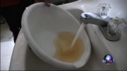 奥巴马访问弗林特与居民讨论水污染危机 奥巴马访问弗林特与居民讨论水污染危机