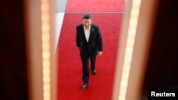 中国国家主席习近平在巴布亚新几内亚召开的APEC峰会上。(2018年11月18日)