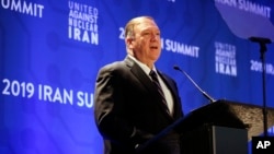 美国国务卿蓬佩奥在纽约联合国大会会议期间举行的反对伊朗核武器联盟峰会上发表讲话。(2019年9月25日)