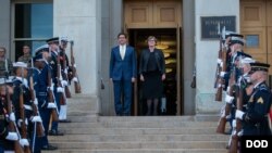 美国和澳大利亚防长2019年10月31日在五角大楼会晤(美国国防部照片)