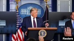 美国总统特朗普2020年8月23日在白宫召开记者会(路透社)