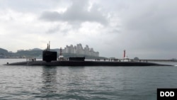 美国密西根州的潜艇抵达韩国釜山(2017年4月25日)
