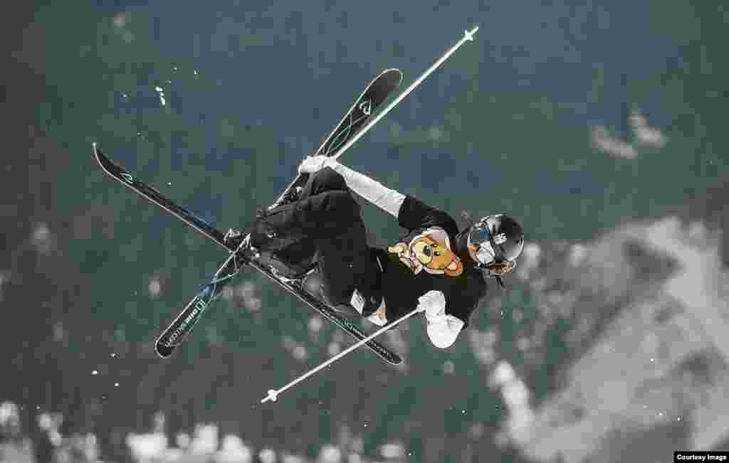 美国自由式滑雪奥运选手凯·欧文斯练习照(照片由凯·欧文斯提供)