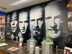 Breaking Bad RV Tours features a 1986 Fleetwood Bounder RV, identical to the one in the TV series “Breaking Bad.”