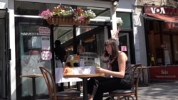 VOA英语视频: 纽约逐步开放防控新冠的封锁措施 VOA英语视频: 纽约逐步开放防控新冠的封锁措施