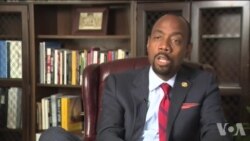 枪击案后奥巴马拟处理种族与枪支问题 枪击案后奥巴马拟处理种族与枪支问题