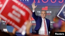 美国国会众议院少数党领袖麦卡锡有望带领共和党人从民主党人手中夺取众议院控制权。(路透社2022年11月9日)