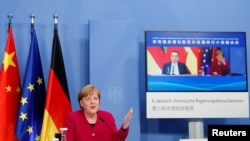 德国总理默克尔在柏林与中国总理李克强举行视频会谈。(2021年4月28日)