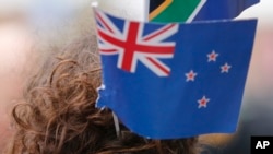 新西兰政府2月9日表示,正在简化其所谓的“黄金签证”计划。