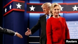 2016年9月26日总统候选人希拉里·克林顿和唐纳德·川普在纽约进行第一次总统竞选辩论。