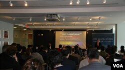 乔治华盛顿大学举行台湾研讨会(美国之音钟辰芳拍摄)