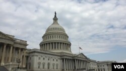 美国国会大厦(美国之音)