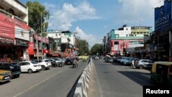 新德里G20峰会前夕异乎寻常空荡的街道。(2023年9月8日)