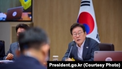 2025年7月29日,韩国总统李在明在首尔龙山总统室主持国务会议。