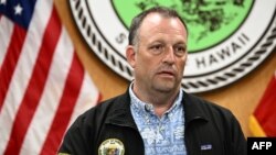 2023年8月10日,夏威夷州州长乔什·格林在夏威夷怀卢库举行的新闻发布会上。(法新社图)