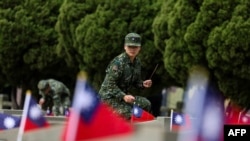 中国不放弃武力统一台湾,台湾总统赖清德在前线岛屿金门发表任何“外部势力”都无法改变台湾未来,引起北京的批判。(法新社:2024年10月25日)