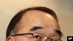 韩国财政部长朴宰完1月30号在首尔记者会上说,韩国肯定能从其他地方找到能源来弥补由于制裁伊朗造成的石油短缺。