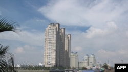 Cứu hay không cứu bất động sản