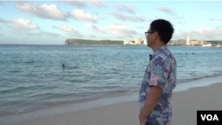 刘云,2022年从塞班偷渡到关岛申请庇护。他第一次偷渡失败,曾在海上漂流13天,几次绝望,最终获救。