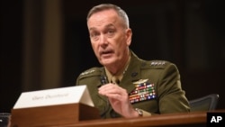 美军参谋长联席会议主席邓福德在美国国会作证。(2015年10月27日)