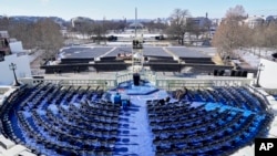 美国国会山西侧,特朗普原定宣誓就职的地方。(摄于1月17日)