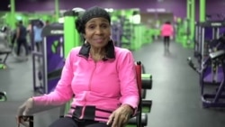 世界最年长女性健美选手:年龄从来不是问题 世界最年长女性健美选手:年龄从来不是问题