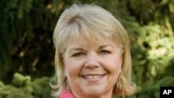 《宠妻:逃离一夫多妻制》的作者苏珊·施密特