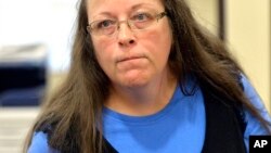 美国肯塔基州罗恩县法院办事员戴维斯 (2015年9月1日)