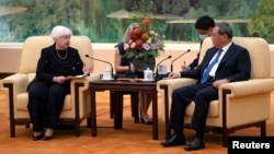 美国财政部长珍妮特·耶伦(Janet Yellen)星期五(7月7号)在北京会晤中国国务院总理李强。