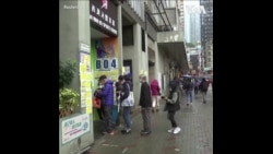 香港民众质疑政府的新冠疫情政策  香港民众质疑政府的新冠疫情政策