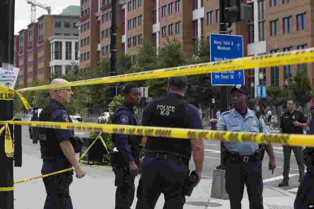 Police work the scene near the Washington Navy Yard, Sept. 16, 2013.