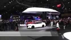 汽车制造商不惧挫折，转向电动和自动驾驶车辆