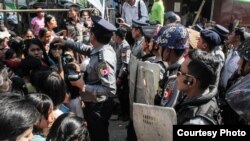 ညောင်ရွာကျေးရွာကနေအိမ်၁၀၀ကျော်ကိုဖျက်ဖို့ကြိုးပမ်း (ဓါတ်ပုံ- The Fifth Wave News )