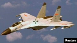 Chiến đấu cơ J-11 của Trung Quốc.