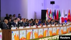 Para menteri keuangan, gubernur bank sentral dan kepala delegasi negara-negara G20 menghadiri konferensi Menteri Keuangan dan Gubernur Bank Sentral G20 di Bengaluru, India, Jumat, 24 Februari 2023. (Foto: India's Press Information Bureau/Handout via REUTERS