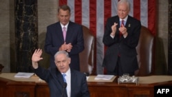 资料照: 以色列总理本雅明·内塔尼亚胡(Benjamin Netanyahu)2015年3月3日在美国国会发表演讲。(法新社)