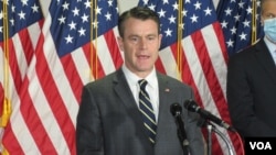 资料照:共和党联邦参议员托德.扬(Sen. Todd Young, R-IN)