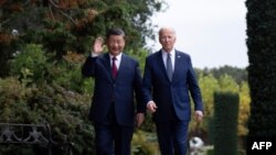 美国总统拜登与中国领导人习近平在加州费罗丽庄园举行双边会谈。(2023年11月15日)