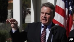 来自新泽西州的共和党众议员史密斯 (2012年6月15日资料图片)