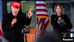 Luật sư L. Lin Wood phát biểu trong một cuộc họp báo về kết quả bầu cử ở Alpharetta, bang Georgia, Mỹ, ngày 2 tháng 12, 2020.