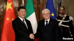 意大利总统22日在罗马会见习近平。