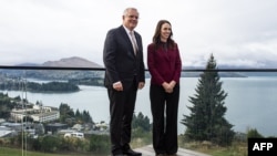 新西兰总理阿德恩和澳大利亚总理莫里森在皇后镇举行澳新领导人会议。(2021年5月31日)